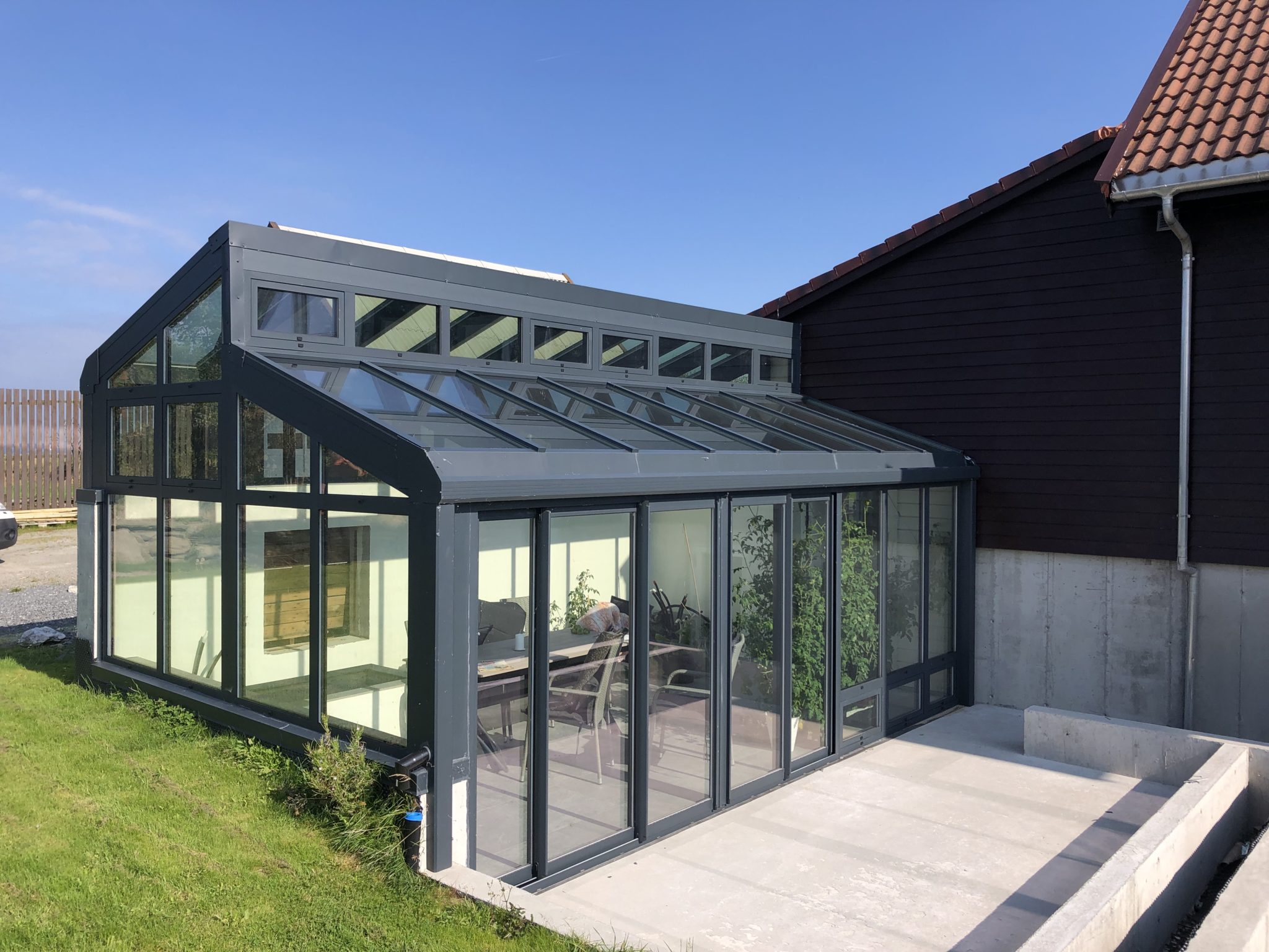 Vinterhage-5-frittstående-vinterhage-i-aluminium-fullisolert